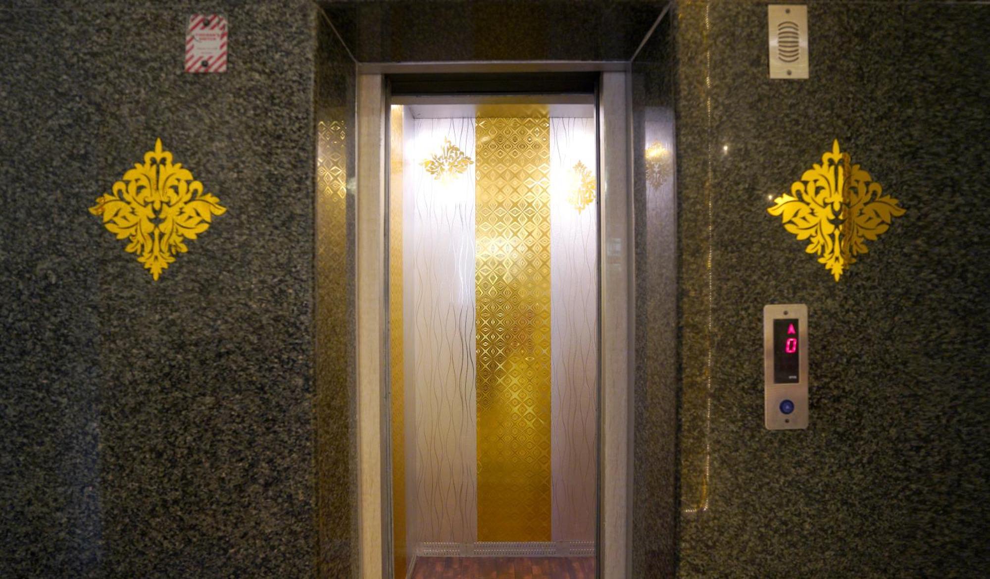 Hotel Neeraj Bhawan Rishīkesh Buitenkant foto