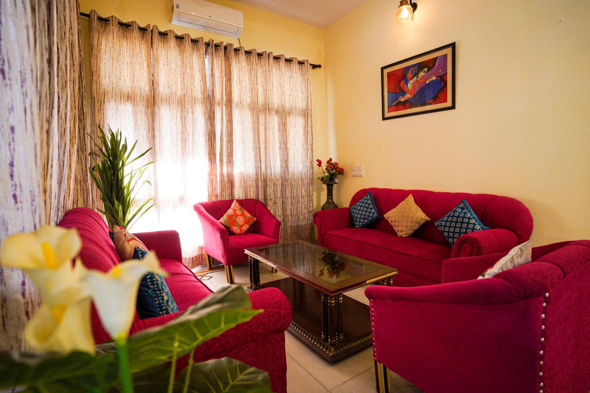 Hotel Neeraj Bhawan Rishīkesh Buitenkant foto