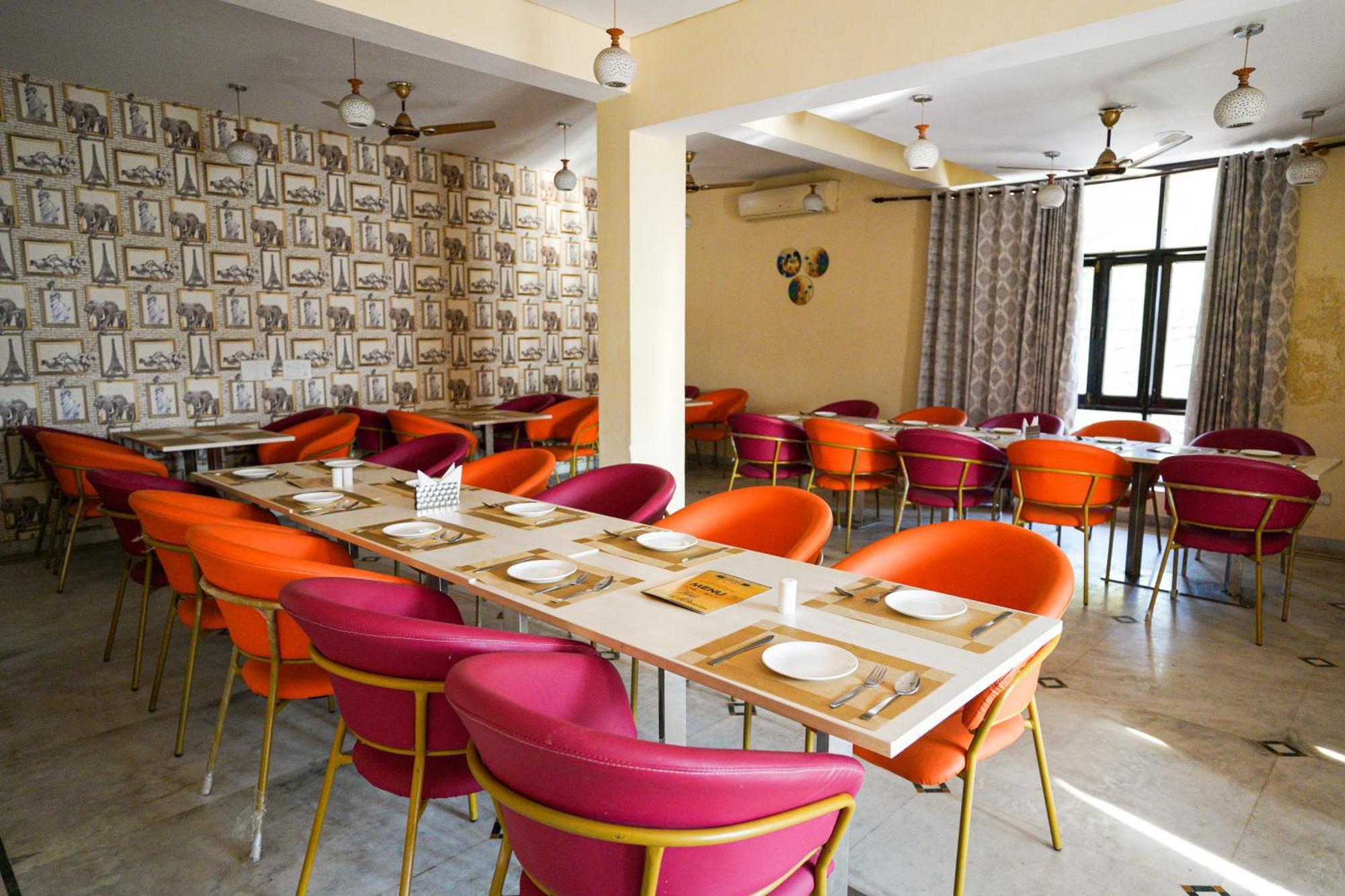 Hotel Neeraj Bhawan Rishīkesh Buitenkant foto