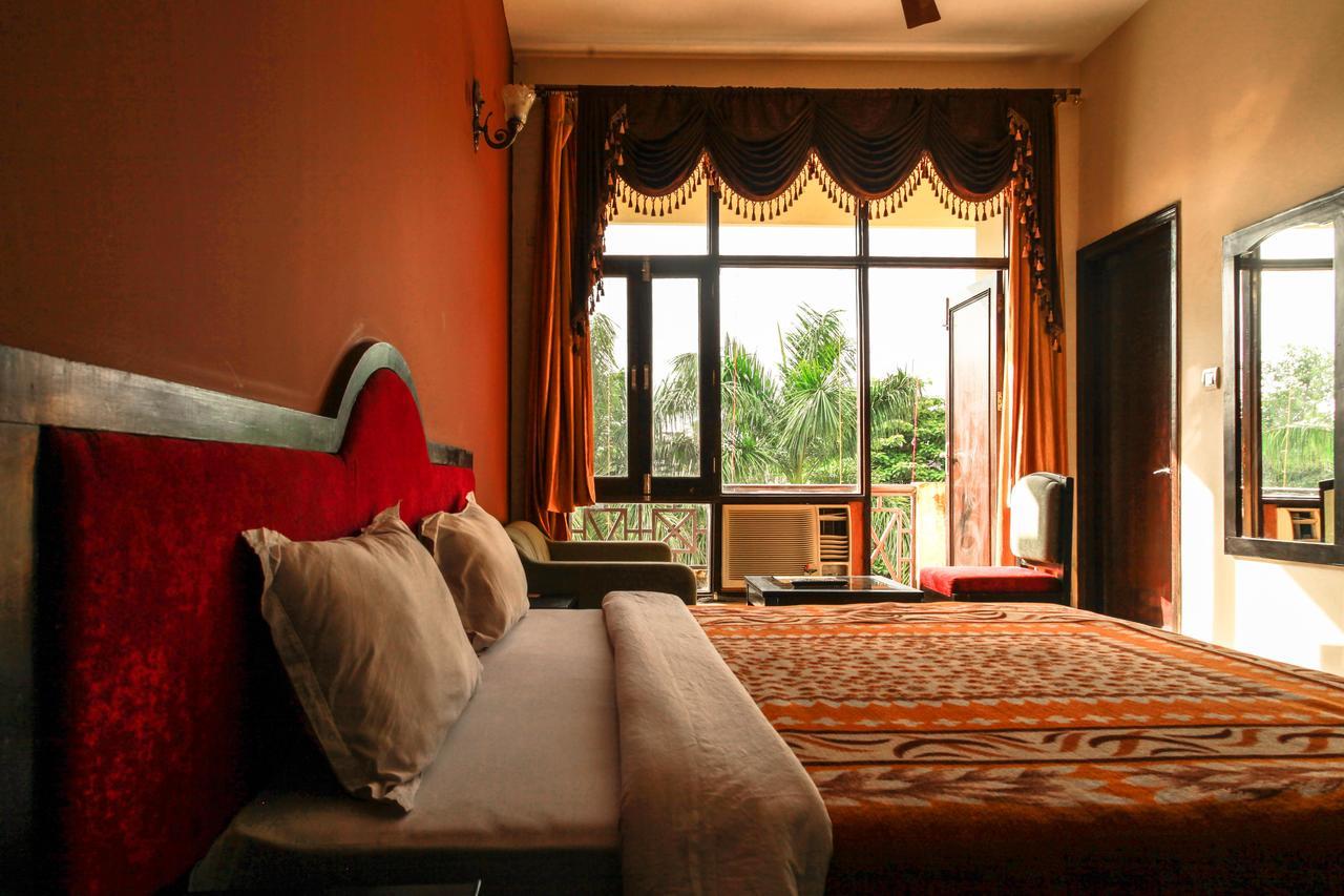 Hotel Neeraj Bhawan Rishīkesh Buitenkant foto